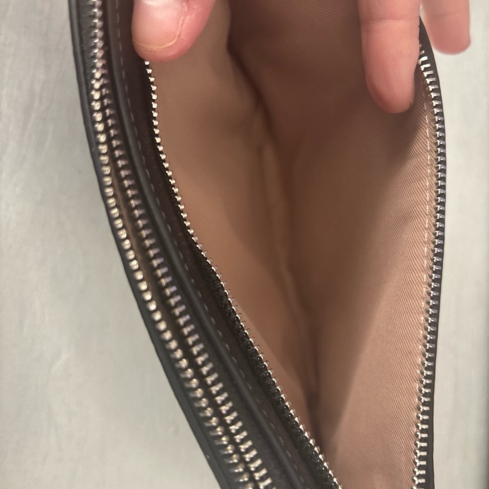 Coach Chalk White and Black Leather Zip Wallet - Picture 4 of 4